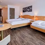 Szálloda Jungfrau Lodge, Swiss Mountain Grindelwald
