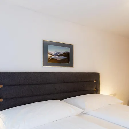 Jungfrau Lodge, Swiss Mountain